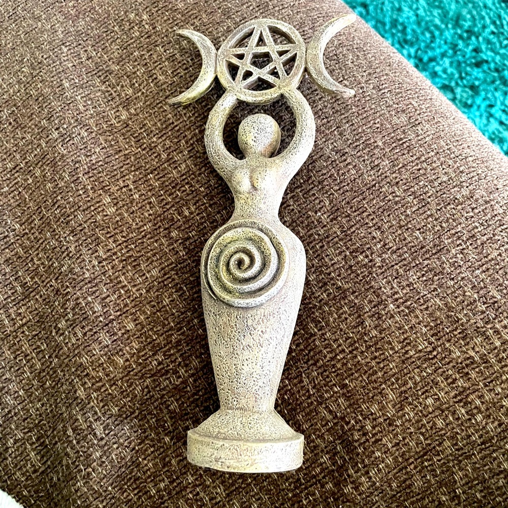 Double sided statue